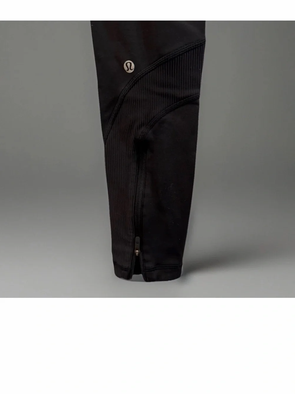 LULULEMON Pants Womens 4 Black High Rise Ankle Leggings Running Keep the Fleece